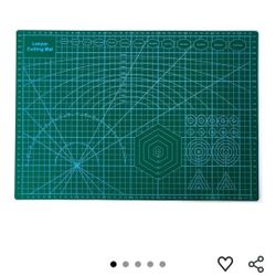 GUNDAM MODEL BUILDER CUTTING MAT 12"×18"