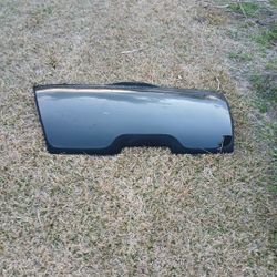 2 Trunk Back Glass For Tahoo