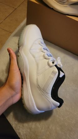 Jordan 11 low legend blue