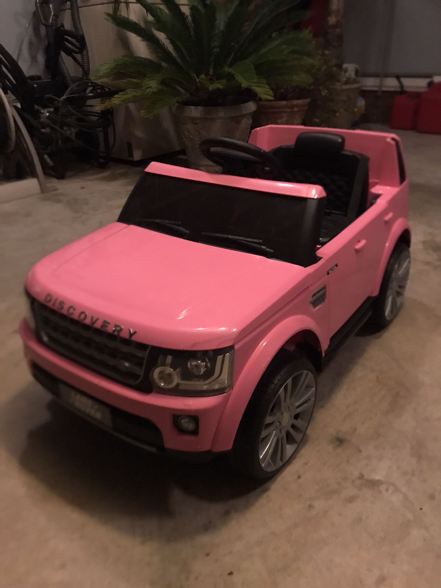 Pink Land Rover Hot Wheels
