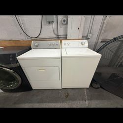 Whirlpool Washer And Dryer Set “27