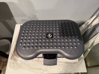 Adjustable Ergonomic Foot Rest