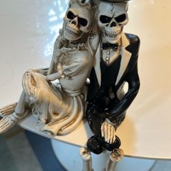 Wedding Bride & Groom Skeleton Figurine Shelf Sitters 