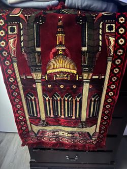 Islamic Prayer Rug - Velvet Mosque Design Janamaz / Sajjadah (Burgundy / Gold)