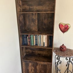 6-TIER BOOKSHELVES 