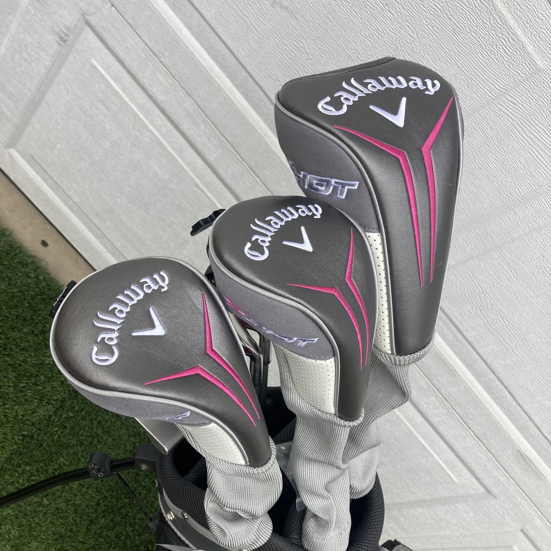 ⛳️🌸 Women’s Calloway Golf Clubs And Bag.