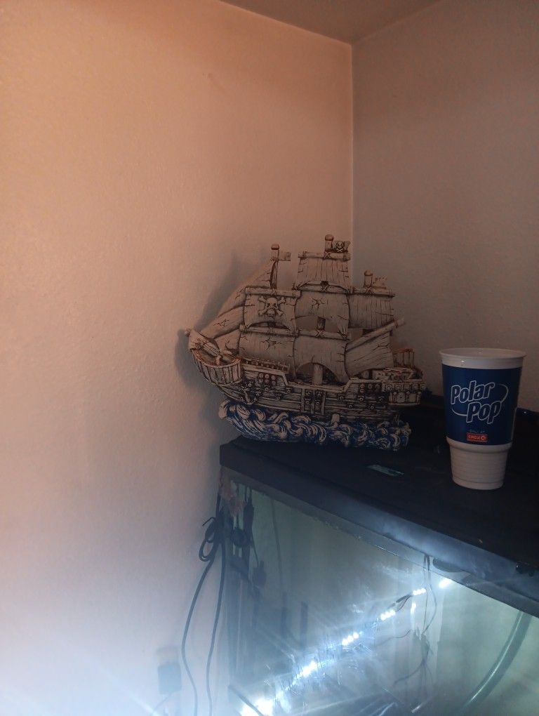 Aquarium Decor Various Pieces