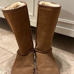 Uggs Women’s Classic Tall II Boot - Size 10