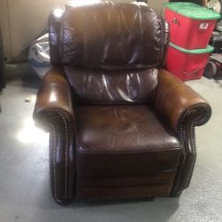 La-Z-Boy Recliner for tall body types