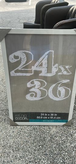 Free Rugs, Coffee Table, Picture Frame