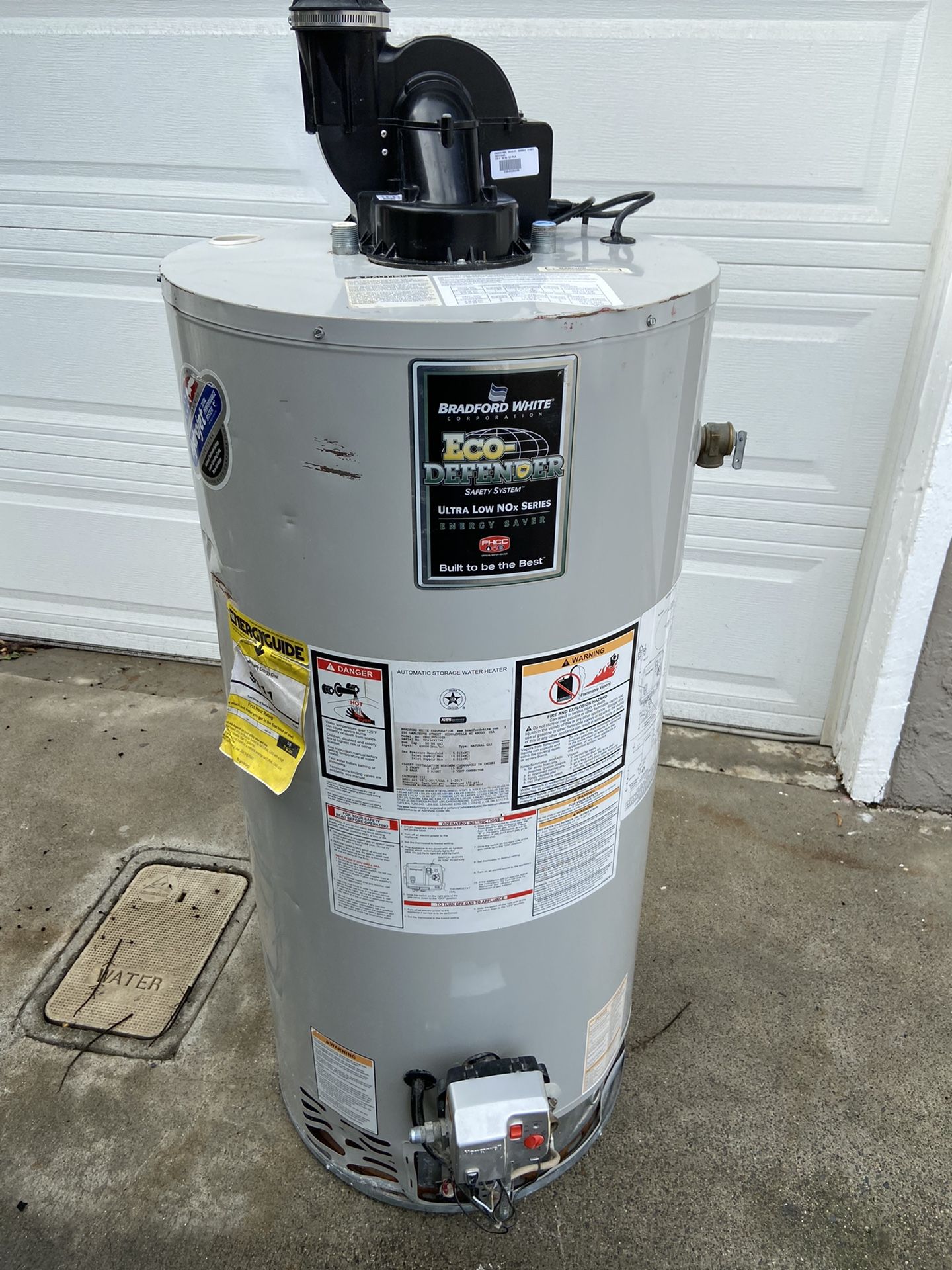 Power Vent Water Heater, Warranty, Used Bradford White. 50 Gal for Sale in  Dana Point, CA - OfferUp