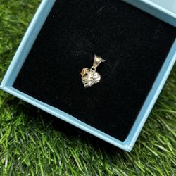 10k Gold Nugget Heart Pendant 