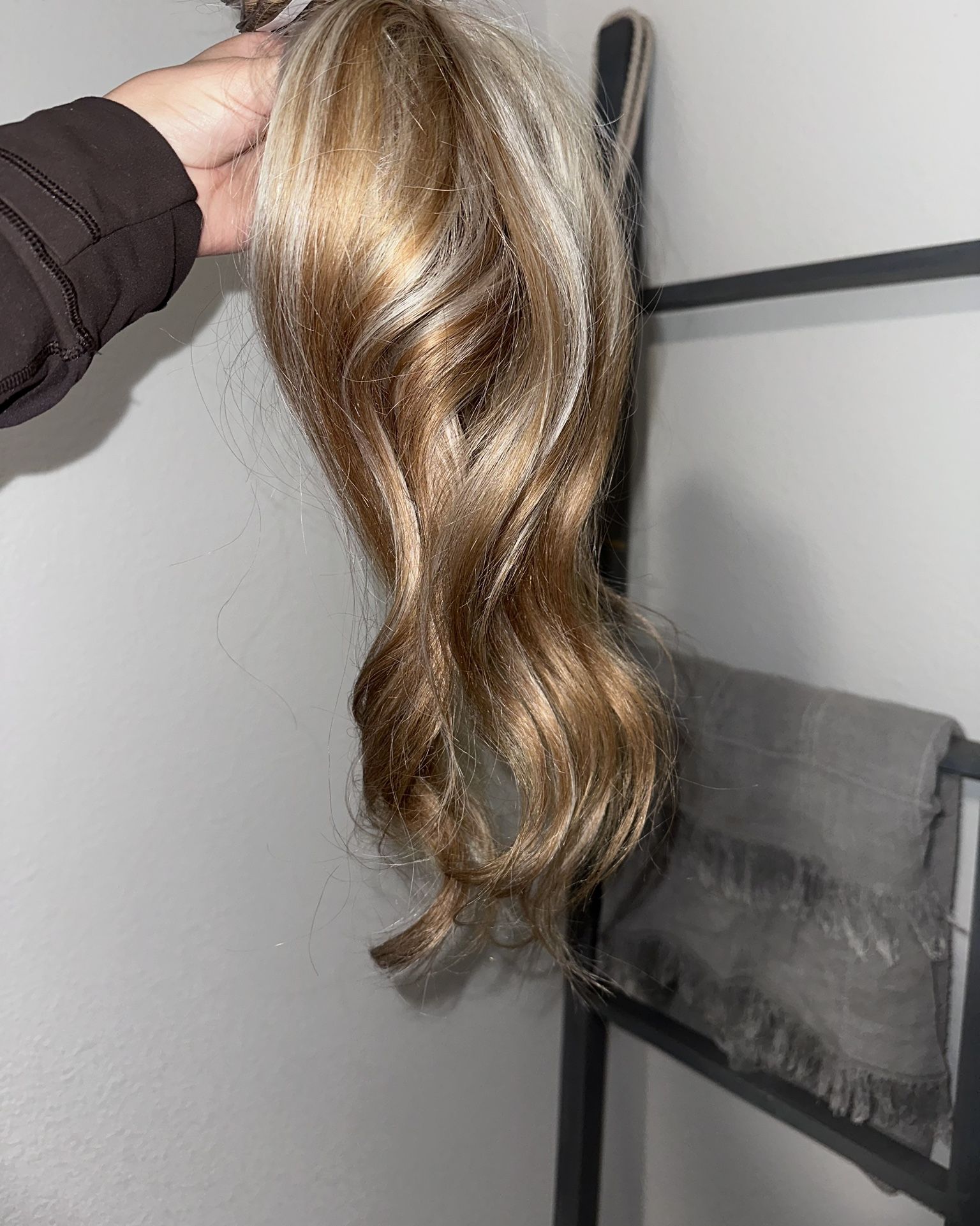 Hair Extensions Tap 