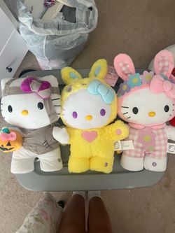 Hello Kitty Walkers