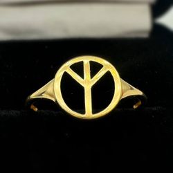 14k solid yellow gold Hippie Peace Sign ring  sz 8
