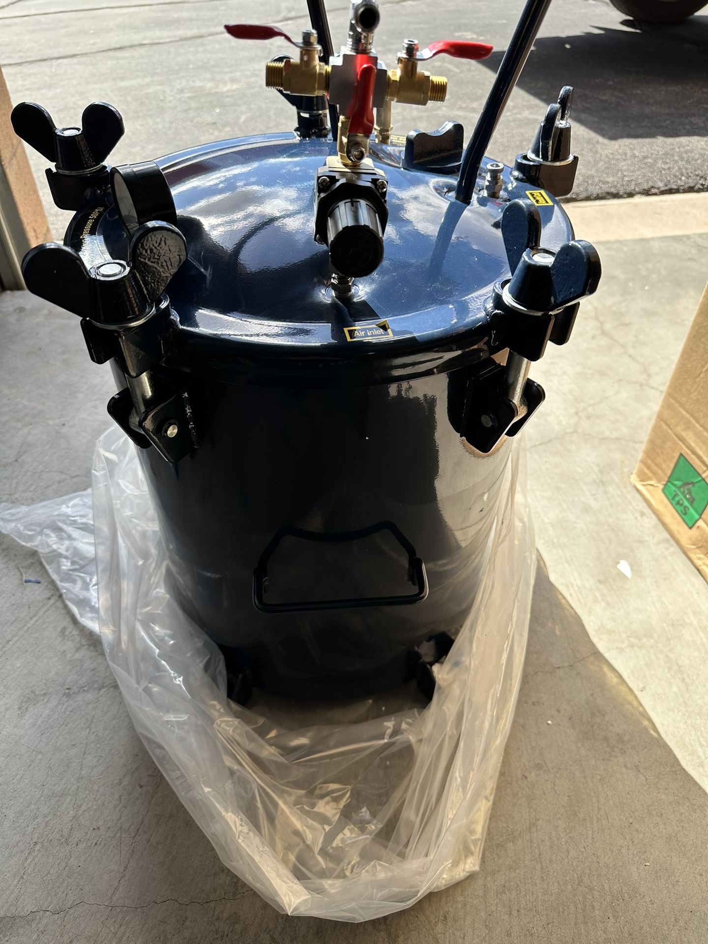 10 Gallon (38 Liter) Pressure Pot Tank for Resin Casting