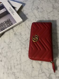 Gucci GG Marmont Quilted Leather Zip-Around Wallet