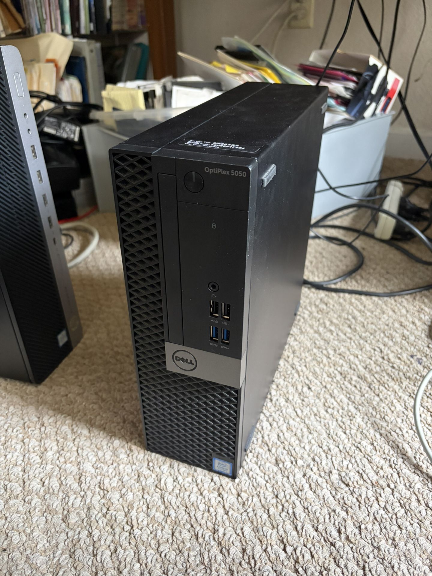 Dell Optiplex With AMD Ryzen Graphics Card, i5 7600 WIN10Pro, 119 GB M2SSD, 8 GB RAM