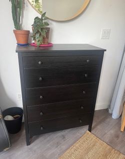 Black 5-Drawer Tall Dresser
