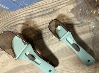 3-Piece Measuring Cup Set Includes all essential measurements:  * 1 Cup * ½ Cup * ⅓ Cup * ¼ Cup * Ounce (oz) Measurements * Tablespoon & Teaspoon Meas