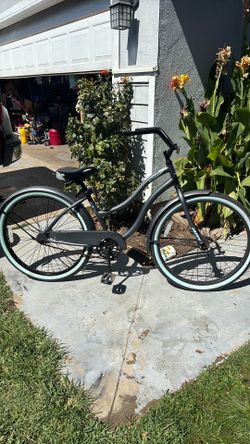 Beach 🏖️ cruiser size 26 good condition ready to ride