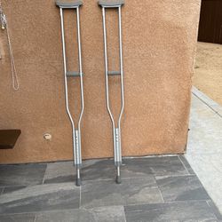 Crutches Adult