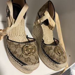 Size 38 Gucci Wedges 