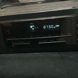 Kenwood KR-A3080 AM-FM Stereo Receiver.