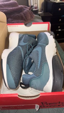 Used women Nike presto