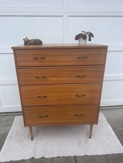 Vintage mid-century modern four-drawer dresser