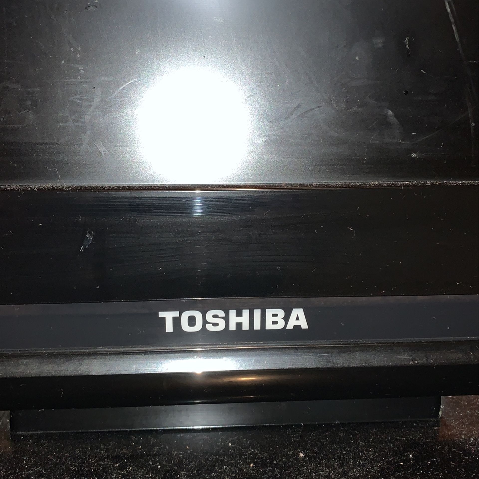 Toshiba 42”