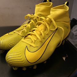 Nike Football Cleats Size 10.5