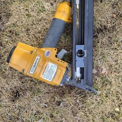 Stanley Bostitch N60FN angle stick pneumatic finish nailer