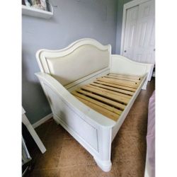 Only $220!! Twin Since Bed W Trundle
