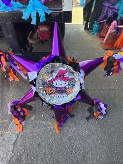 Hello kitty Halloween 3-d  star piñata