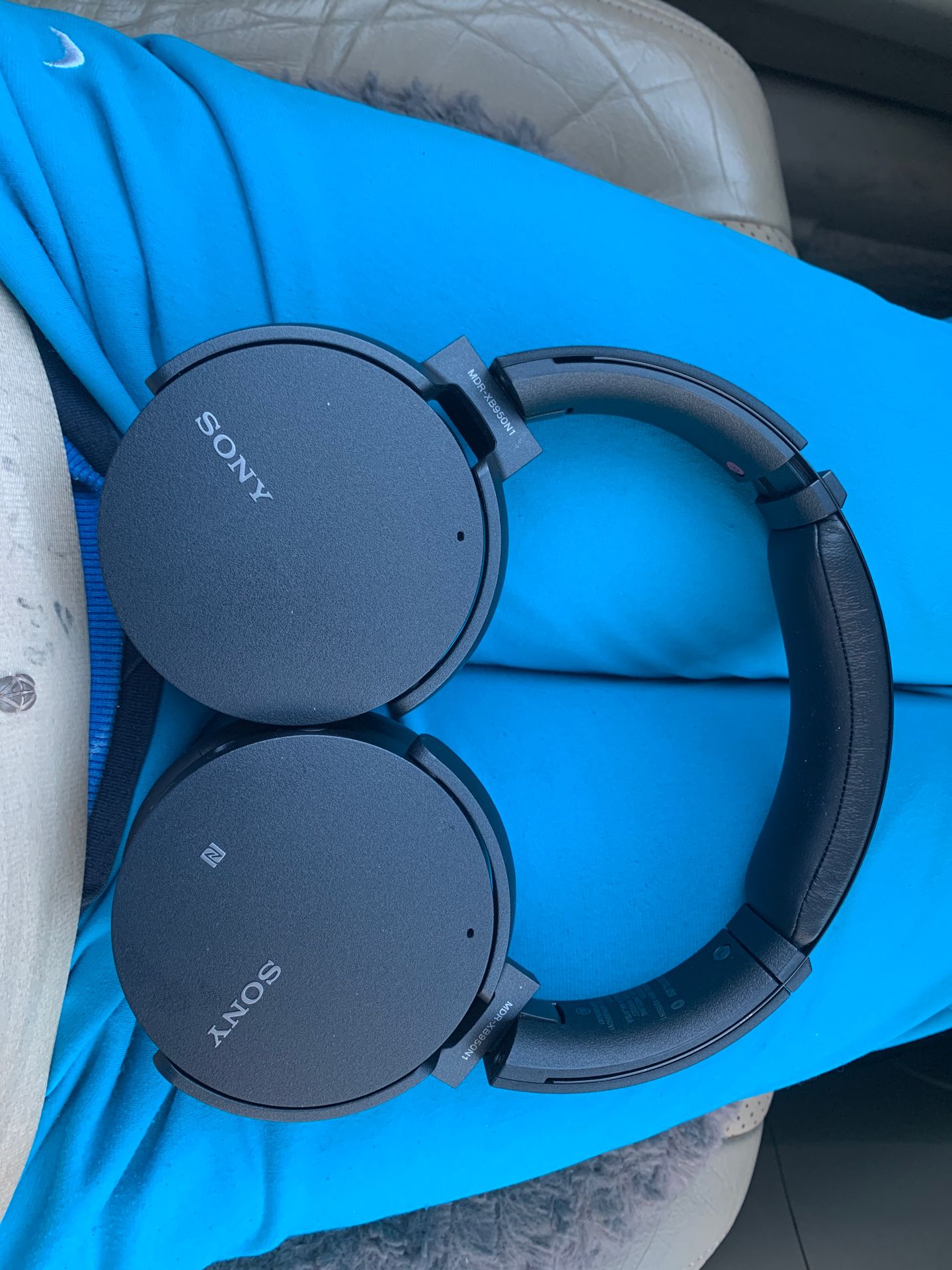 Sony wireless noise cancelling
