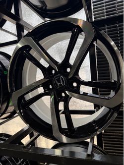 Honda reps 18s new with tires 5x114.3