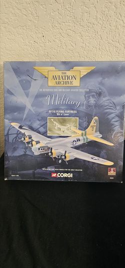 Collectors CORGI 48201 B-17G FLYING FORTRESS ‘Bit o Lace ‘ USAF US Air Force 1:144 New in Box