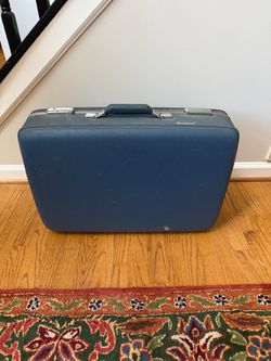 American Tourister Tri-Taper Vintage Hard Suitcase