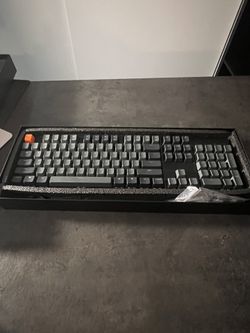 Lightly Used Keychron K10 Full Sized Keyboard Bluetooth