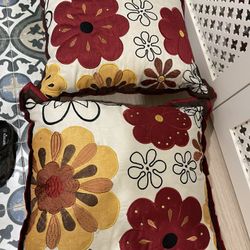 17 Inch Pier One Decorative Pillows With Inserts 