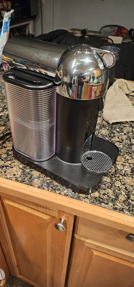 Nespresso Breville Virtuo Coffee Maker