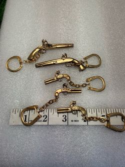 Gold-Tone Flintlock Pistol Keychains – Set of 5