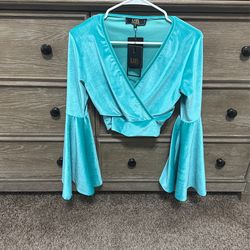 Bell Sleeve Shirt Size Small