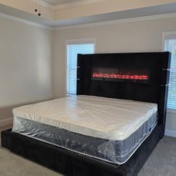 Brand New Contemporary Platform Fireplace King And Queen Size Bed Frame W/ BT Speakers & USB Ports 