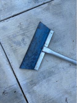 Floor scraper