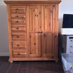 Armoire Dresser