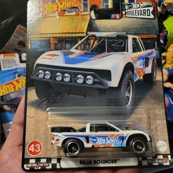 Hot Wheels Boulevard 5 Set Complete