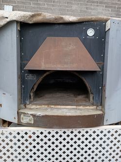 Wood. Oven