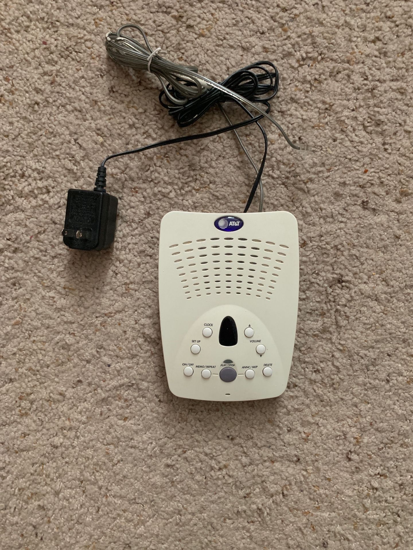 Answering Machine-It works great